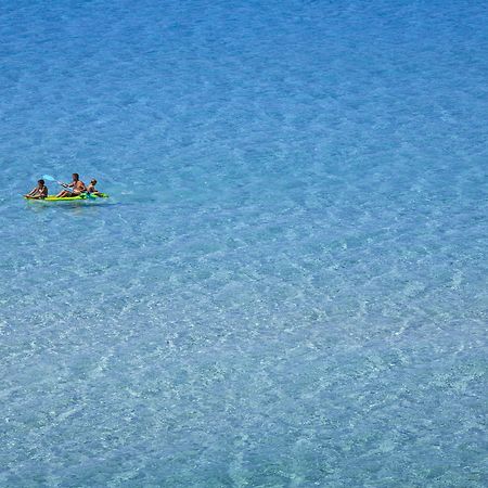 Formentera Mar Apartamentos Aviacio La Savina  Eksteriør billede